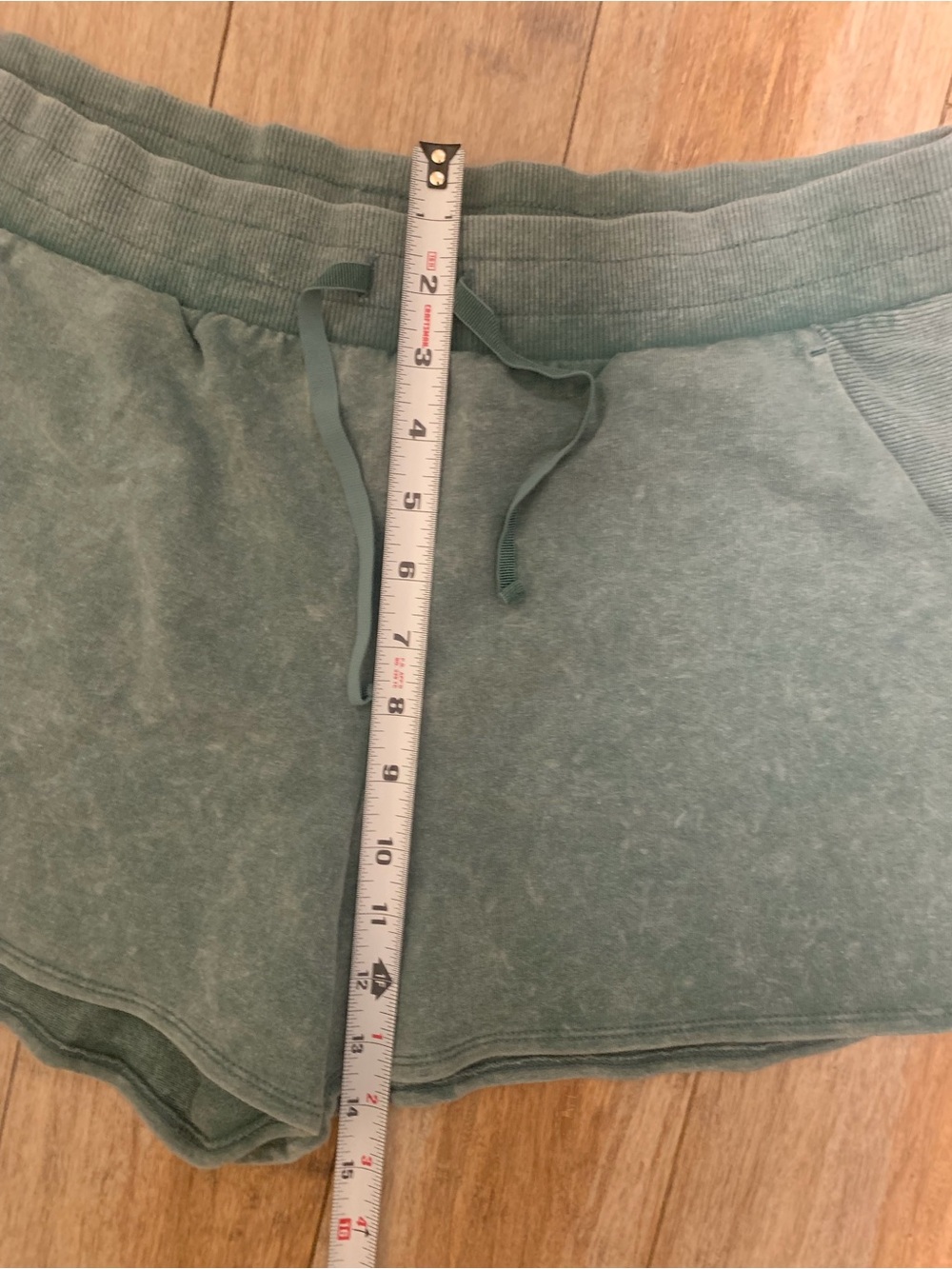 All In Motion Shorts.  Size M - Picture 4 of 6